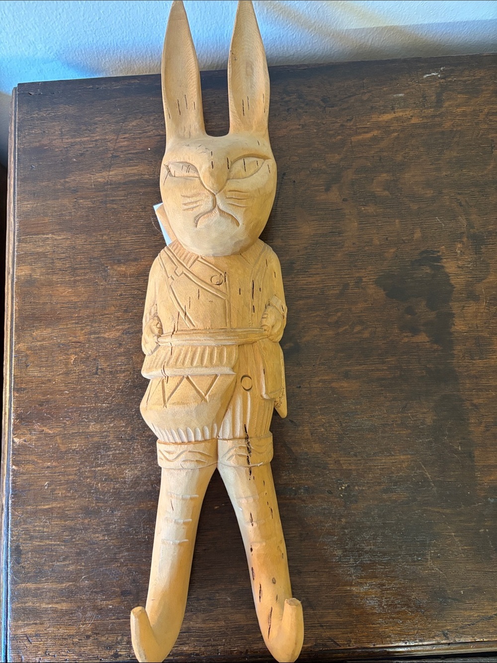 Vintage Folk Hand-Carved Wooden Bunny Figurine - Natural Wood